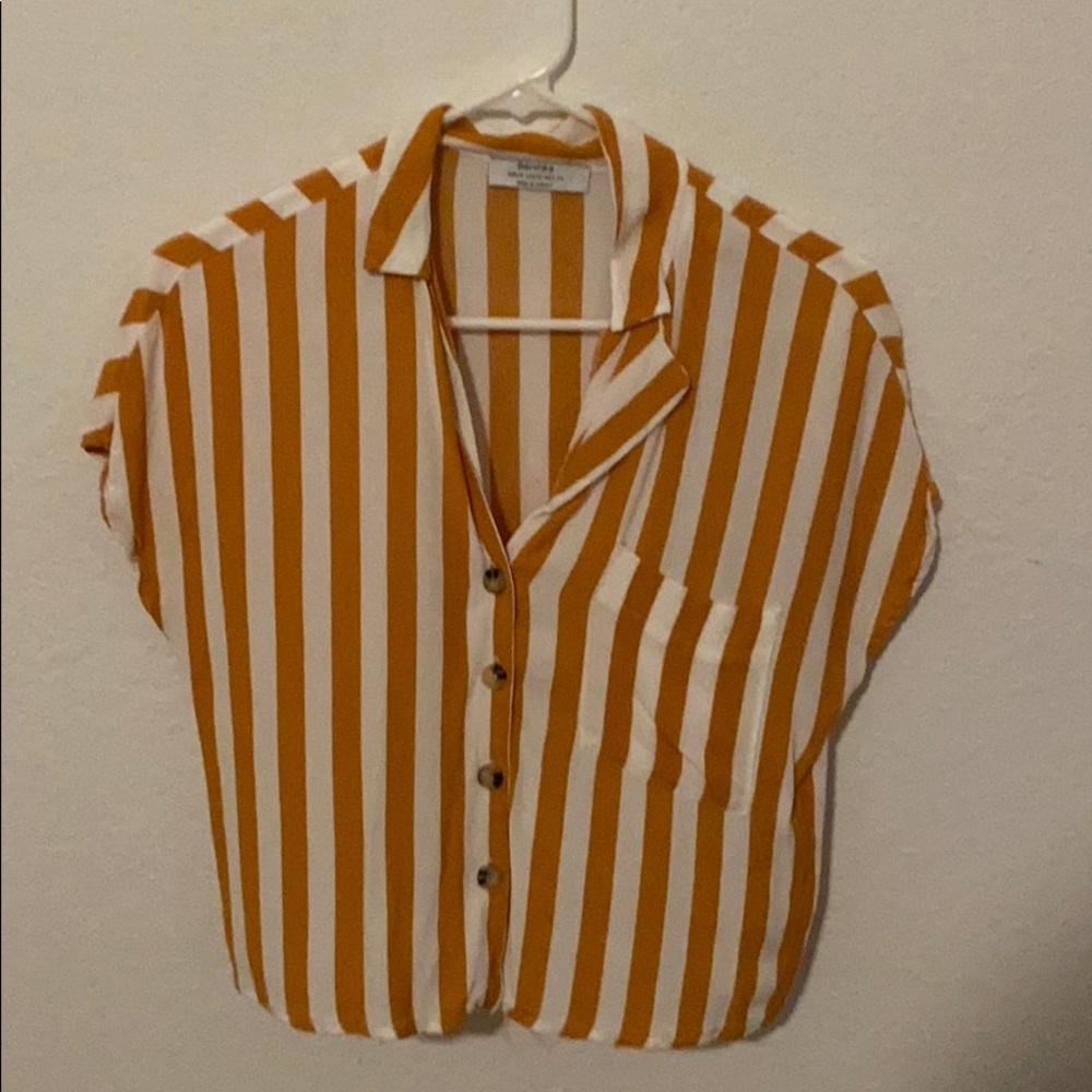 striped top